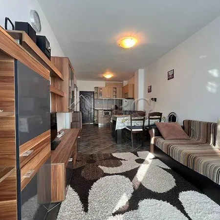 Apartamento двустаен с морска панорама в Blue Bay Palace Pomorie